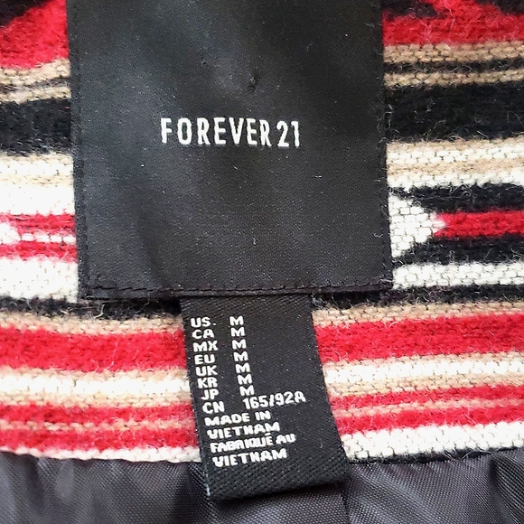 Forever 21 Aztec print jacket - Picture 4 of 5
